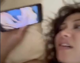 Bokep Viral Sambil Main Hp Di Genjot Parah Sampai Keenakan